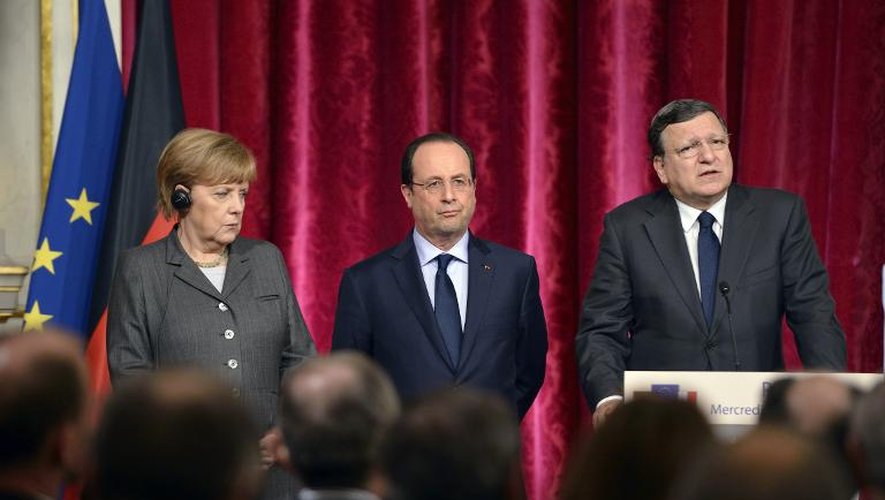 Angela Merkel, François Hollande et José Manuel Barroso lors d'une déclaration à l'Elysée sur la situation en Ukraine, le 19 février 2014 à Paris