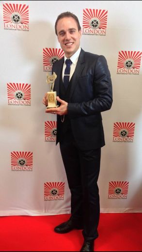 Premier véritable rôle au cinéma et première récompense pour le salarsipontin, grand fan de Leonardo Di Caprio.