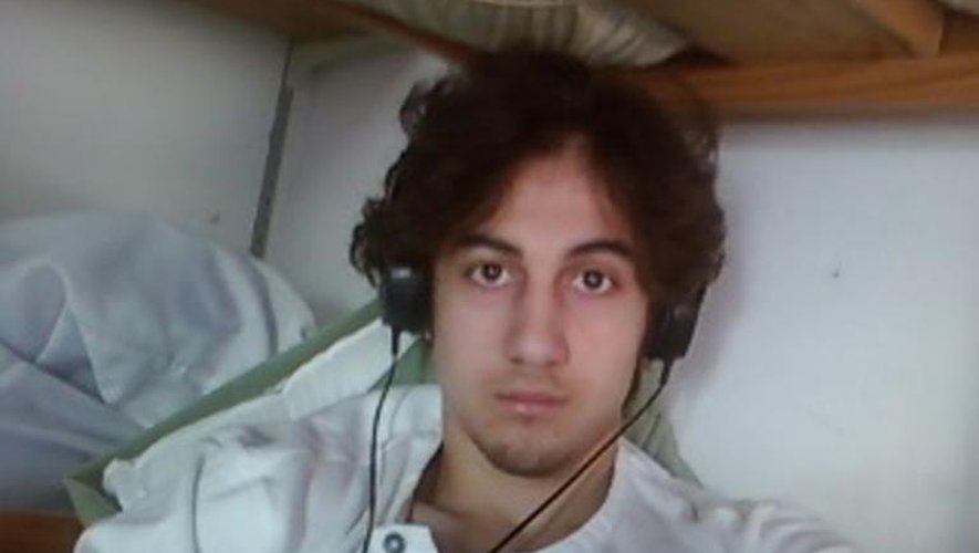 Djokhar Tsarnaev, auteur des attentats du marathon de Boston, sur une photo présentée aux jurés le 23 mars 2015
