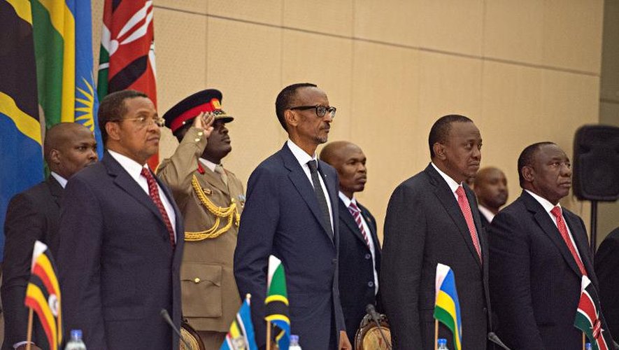 Les présidents tanzanien, Jakaya Kikwete, rwandais, Paul Kagame, kenyan, Uhuru Kenyatta et le vice-premier ministre sud-africain, Cyril Ramaphosa, le 13 mai 2015 à Dar es Salaam