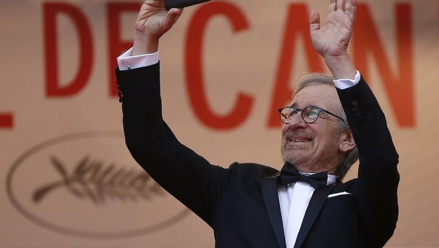Le réalisateur américain Steven Spielberg, président du jury du 66e Festival de Cannes, sur le tapis rouge le 19 mai 2013