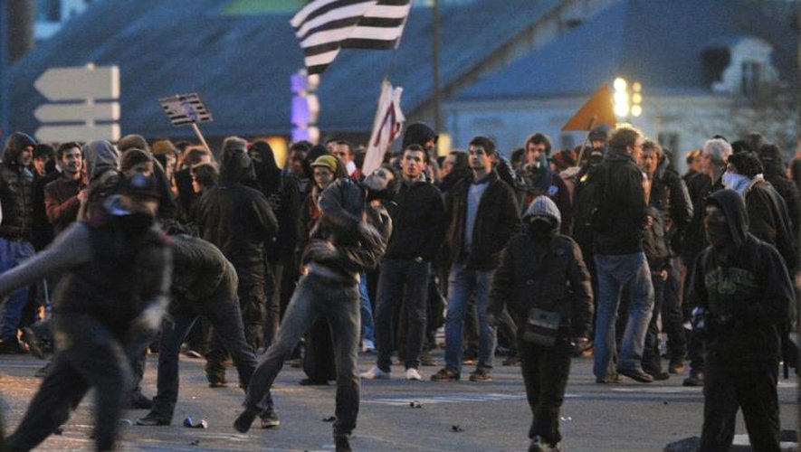 Heurts entre manifestants et policiers, le 22 février 2014 à Nantes