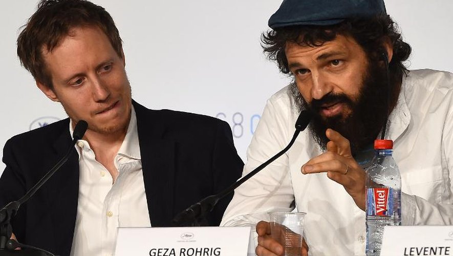Laszlo Nemes et Geza Rohrig lors de la conférence de presse pour la présentation du film "Le Fils de Saul" le 15 mai 2015 à Cannes