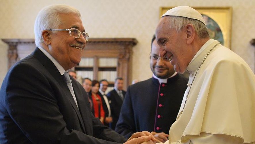 Le président palestinien Mahmoud Abbas et le pape François au Vatican, le 16 mai 2015