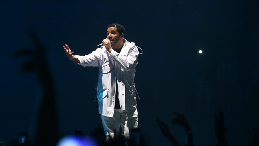 Rihanna et Drake à Paris : en couple après le concert à Bercy ?