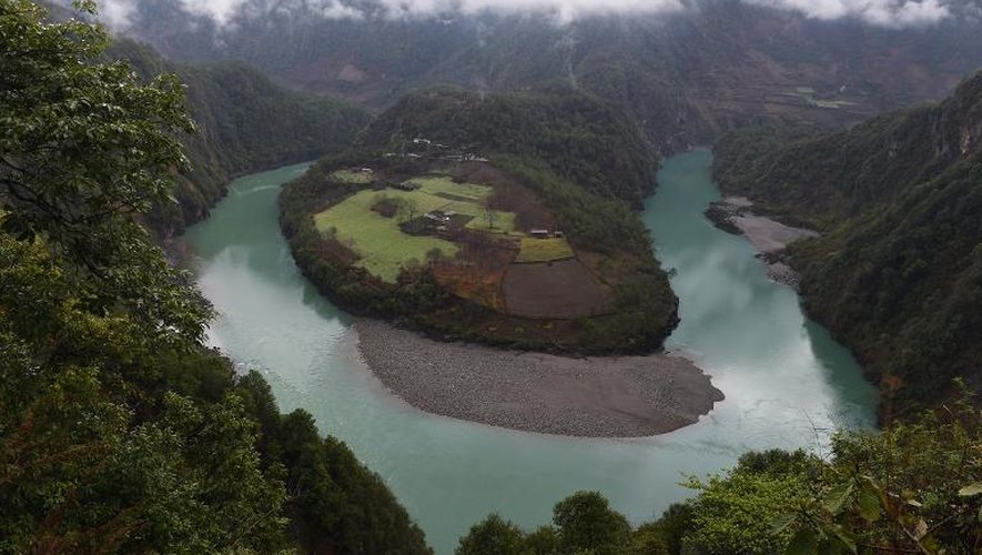 Un méandre du fleuve Salouen, dans la province chinoise du Yunnan, le 19 mars 2015