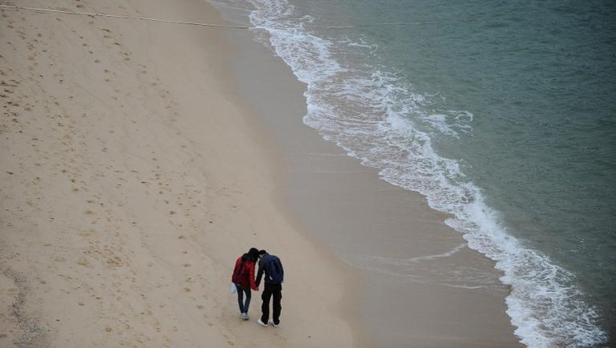 Un couple sur une plage