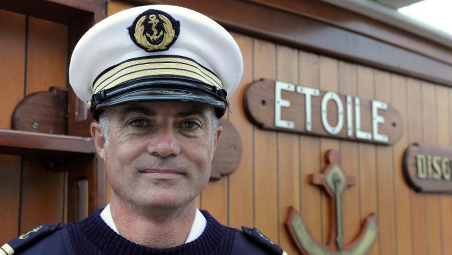 Le lieutenant de la goélette de la Marine, Philippe Verdier, le 18 mai 2015 dans le port de Brest