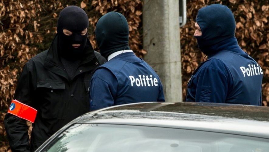Une opération policière en lien avec Reda Kriket, un homme inculpé en France pour un projet d'attentat "imminent", est en cours le 31 mars 2016 à Courtrai, en Belgique