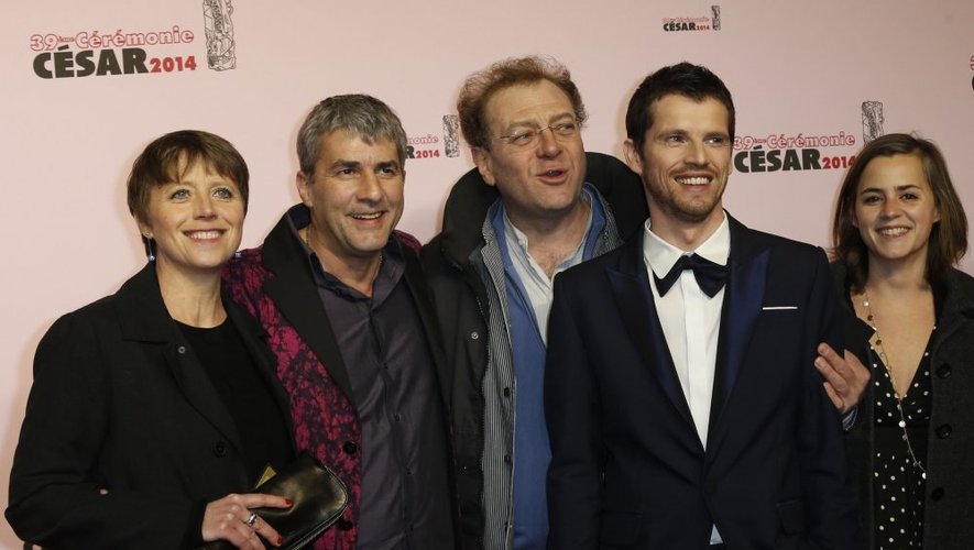Entouré d’une partie des «<TH>acteurs<TH>» nommés pour les César (montage, photographie...), le réalisateur aveyronnais Alain Guiraudie (2e à partir de la gauche) peut avoir le sourire : Pierre Deladonchamps a décroché la statuette du meilleur espoir masculin.