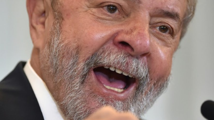 L'ex-président brésilien Luiz Inacio Lula da Silva lors d'une conférence de presse à Sao Paulo, au Brésil, le 28 mars 2016