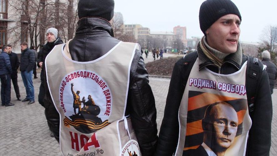 Des manifestants pro-russe le 1er mars à Donetsk