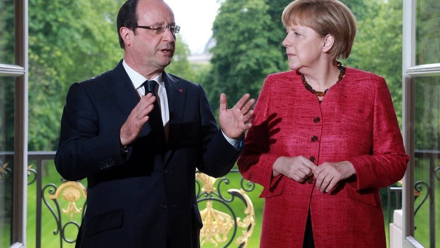 François Hollande et la chancelière allemande Angela Merkel à l'Elysée, le 30 mai 20113