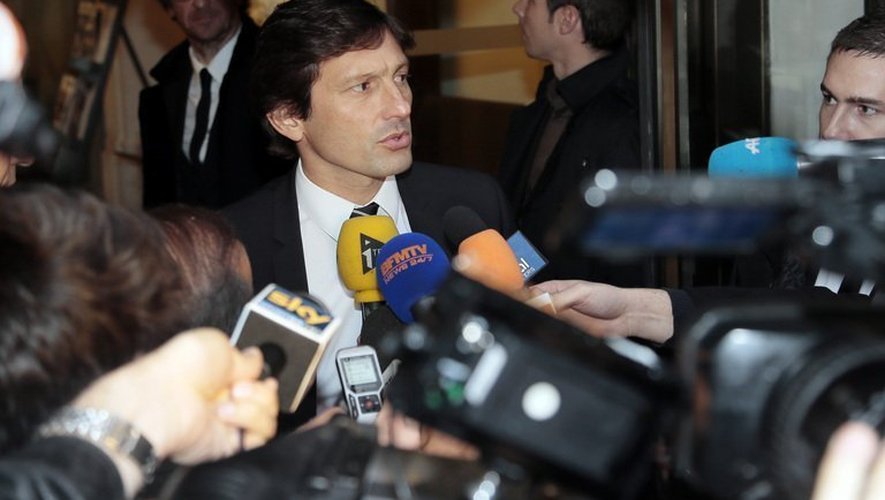 Le manager du PSG Leonardo à l'issue de son audition devant la commission de discipline de la LFP, le 30 mai 2013 à Paris