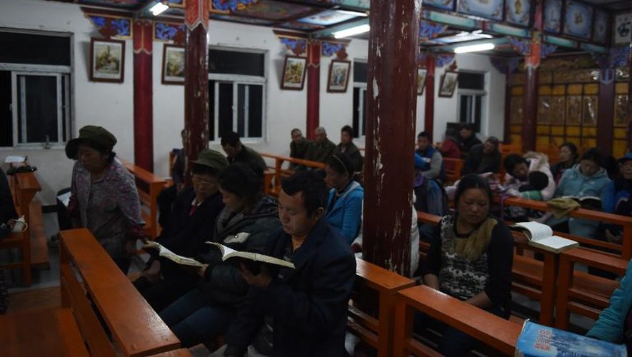 Une messe célébrée le 18 mars 2015 à l'église catholique de Nidadang, une localité tibétaine de la province chinoise de Yunnan