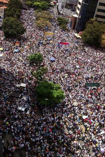 Des opposants manifestent le 2 mars 2014 à Caracas