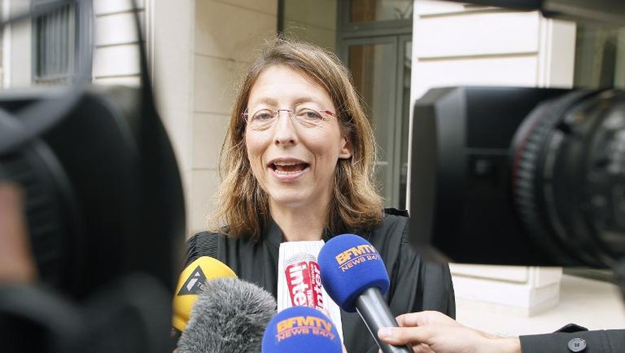 Solange Doumic, avocate de Fabienne Liadzé, répond aux journalistes le 4 octobre 2014 à Paris