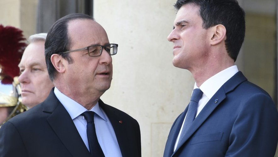 Le président François Hollande et son Premier ministre Manuel Valls à l'Elysée le 12 mars 2016