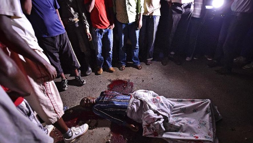 Zedi Feruzi, le président de l'Union pour la paix et la démocratie (UPD), parti d'opposition, a été abattu par balles avec son garde du corps à Bujumbura le 23 mai 2015