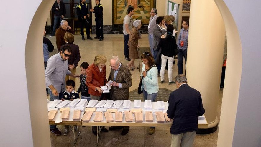 Un bureau de vote, le 24 mai 2015 à Madrid