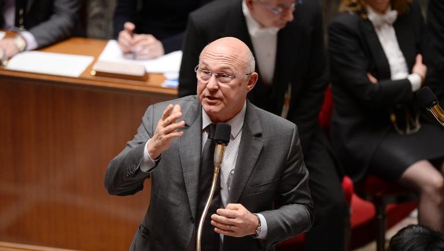 Le ministre du Travail Michel Sapin lors de la séance de questions au gouvernement à l'Assemblée nationale le 26 février 2014