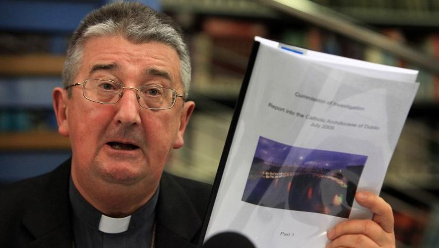 L'archevêque de Dublin, Diarmuid Martin, présente le 26 novembre 2009 les excuses de l'Eglise suite aux nombreuses révélations sur les agressions sexuelles commises par des prêtres catholiques pendant des décennies en Irlande