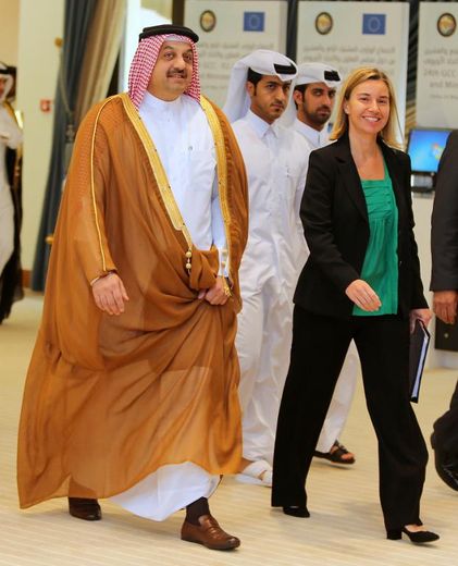Le ministre qatari des Affaires étrangères, Khaled Al-Attiya arrive le 24 mai 2015 à une réunion du Conseil de Coopération du Golfe (CCG) à Doha