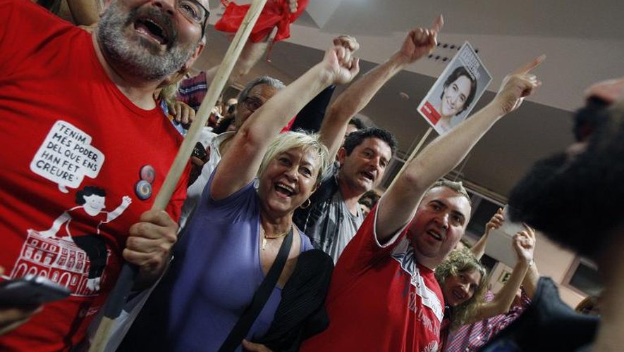 Les partisans de Ada Colau à Barcelone le 24 mai 2015