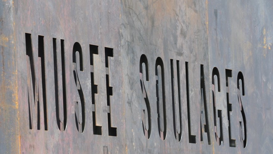 Le musée Soulages sera inauguré le 30 mai en présence du peintre et du président de la République.
