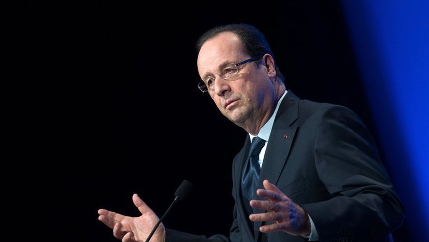 François Hollande livre un discours devant des représentants de la communauté juive, le 2 juin 2013 à Paris