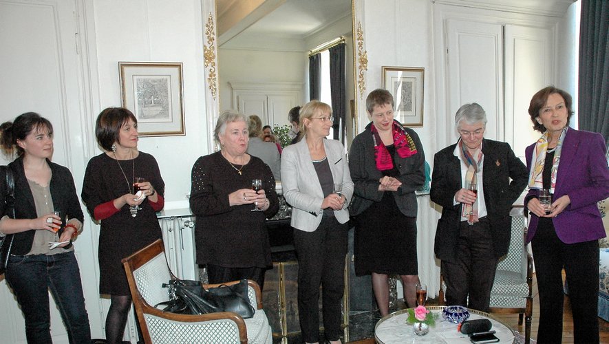 Cécile Pozzo di Borgo avait invité, à sa table, une dizaine d’Aveyronnaises.