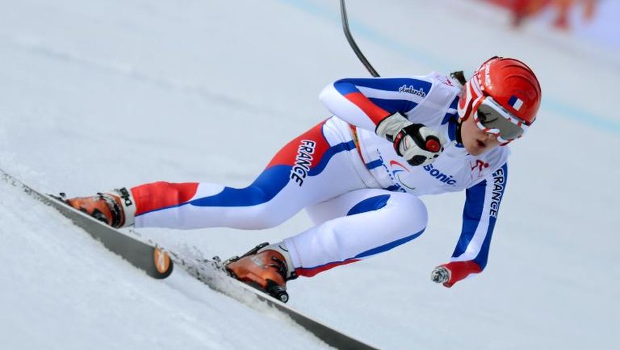 La Française Marie Bochet en descente debout aux jeux Paralympiques le 8 mars 2014 à Rosa Khutor