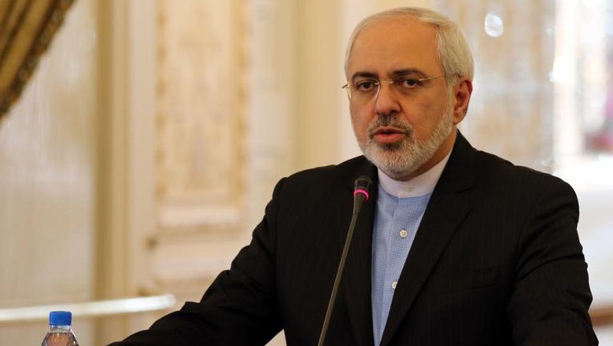 Le ministre des Affaires étrangères iranien Mohammad Javad Zarif  donne un conférence de presse à Téhéran le 2 mears 2014