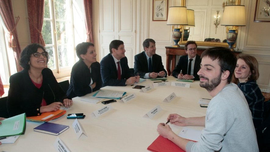 Les organisations de jeunesse, dont l'Unef (son président William Martinet, en bas à droite), reçue le 6 avril 2016 au ministère de l'Education nationale à Paris