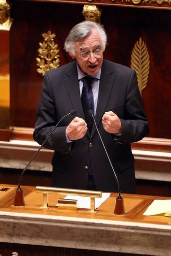 Le député PS Yves Durand, rapporteur du projet de loi sur l'école, le 11 mars 2013 à l'Assemblée nationale, à Paris