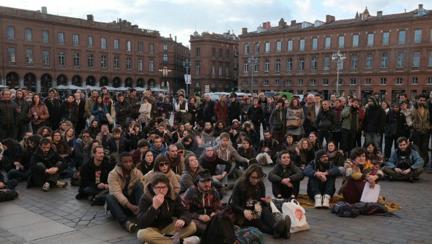 "Nuit Debout" sur la place du Capitole de Toulouse, le 6 avril 2016