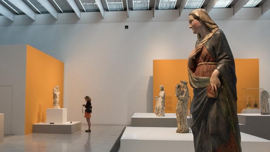 Des statues de l'exposition "D'or et d'ivoire, Paris, Pise, Florence, Sienne 1250-1320" le 26 mai 2015 au Louvre-Lens