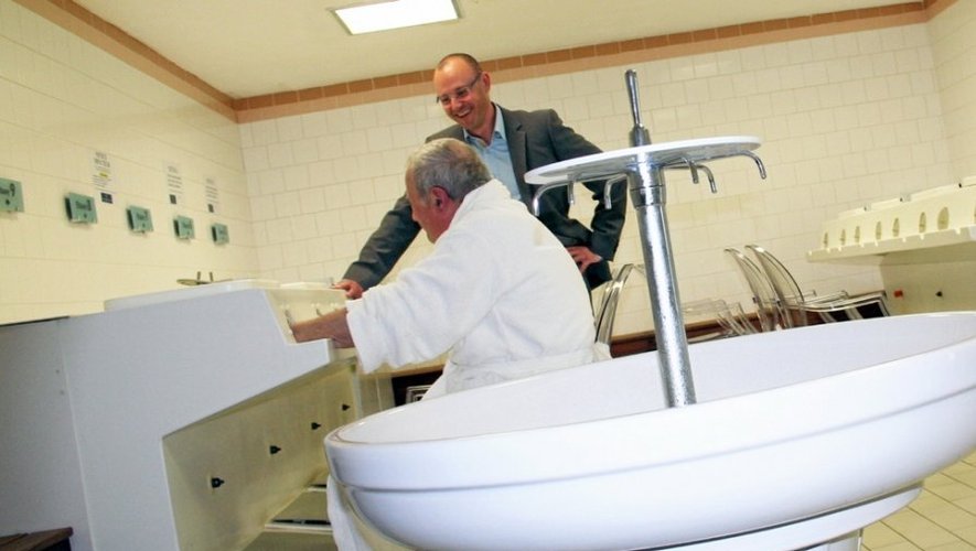 A Cransac, les premiers curistes de la saison 2014 ont investi les salles de soins mercredi matin.