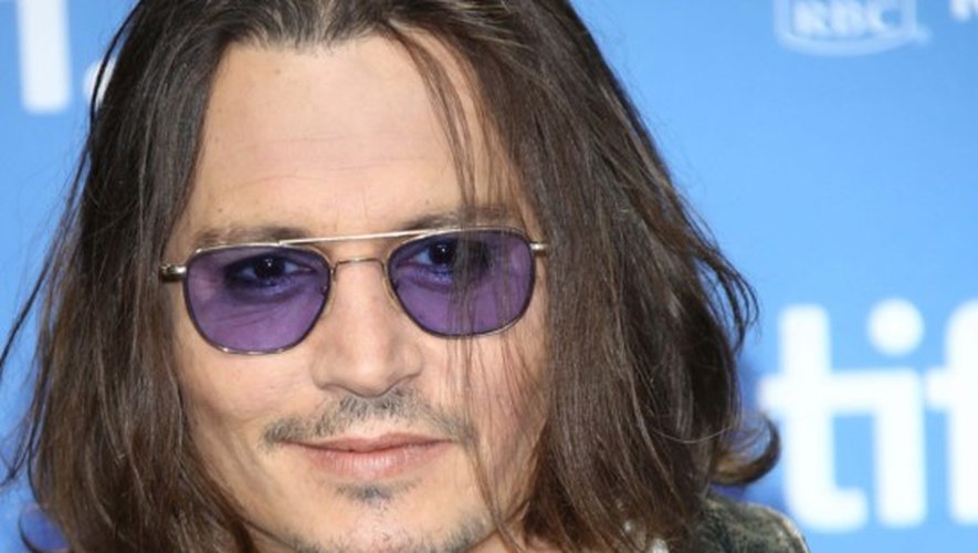 Johnny Depp : Séparé de Vanessa Paradis, in love avec Amber Heard Heard. Une fontaine de jouvence pour l’anniversaire de ses 50 ans