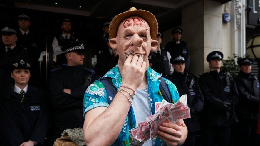 Un manifestant contre David Cameron le 9 avril 2016 à Londre