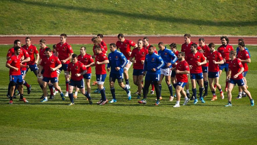 Le XV de France prépare son match contre l'Irlande dans le Tournoi des six nations, au centre national de rugnby de Marcoussis, le 13 mars 2014