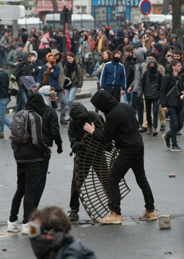 Incidents en marge de la manifestation contre la loi travail le 9 avril 2016 à Paris