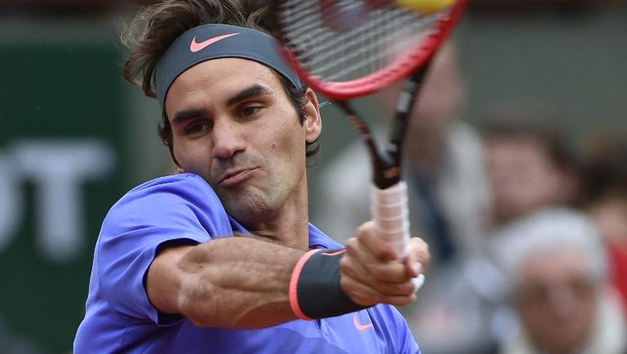 Roger Federer lors du match l'opposant à Gaël Monfils le 31 mai 2015 à Roland-Garros