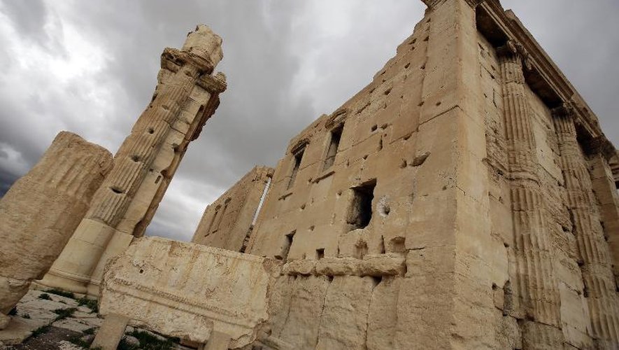 Les combats ont causé des dégâts visibles le 14 mars 2014 sur les ruines de l'ancienne Palmyre, à 215 km au nord-est de Damas