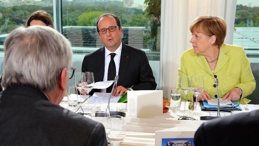 François Hollande et Angela Merkel le 1er juin 2015 à Berlin