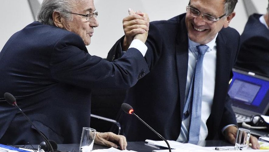 Le président Sepp Blatter et le secrétaire général de la Fifa  Jérôme Valcke lors du congrès de la fédération le 29 mai 2015 à Zurich