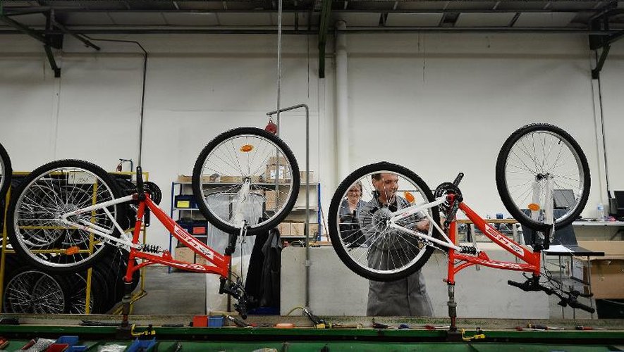 L'usine de montage de vélos de la Manufacture française du cycle de Machecoul (Loire-Atlantique), le 29 mai 2015