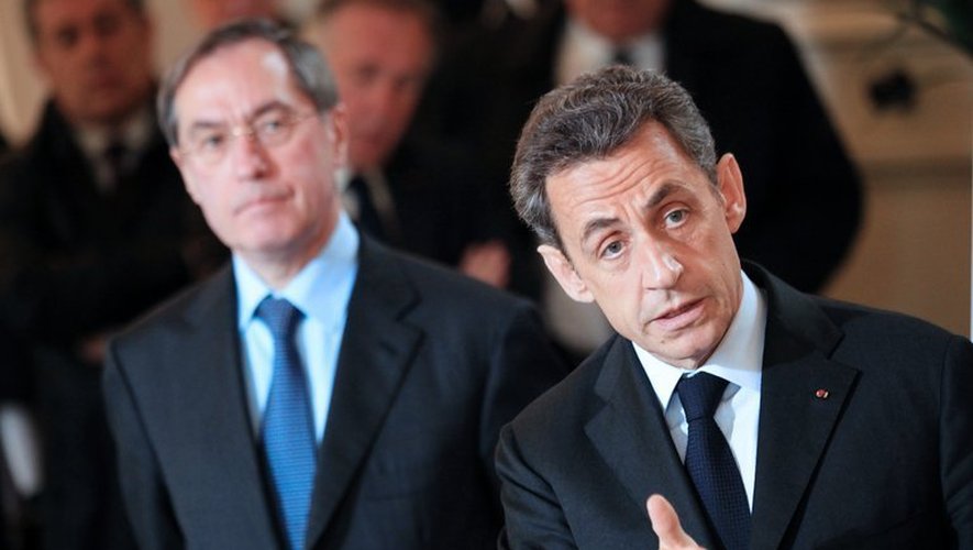 Claude Guéant (G) et Nicolas Sarkozy (D), le 13 avril 2013 à Ajaccio