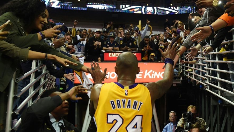 La star des Lakers Kobe Bryant après un match contre les Pelicans, le 4 février 2016 à La Nouvelle-Orléans