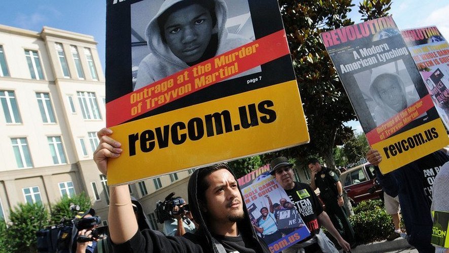 Manifestation de soutien à la famille de Trayvon Martin devant le tribunal à Sanford, en Floride, le 10 juin 2013